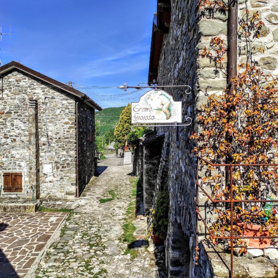 Eremo Gioioso Vila Pontremoli Exterior foto